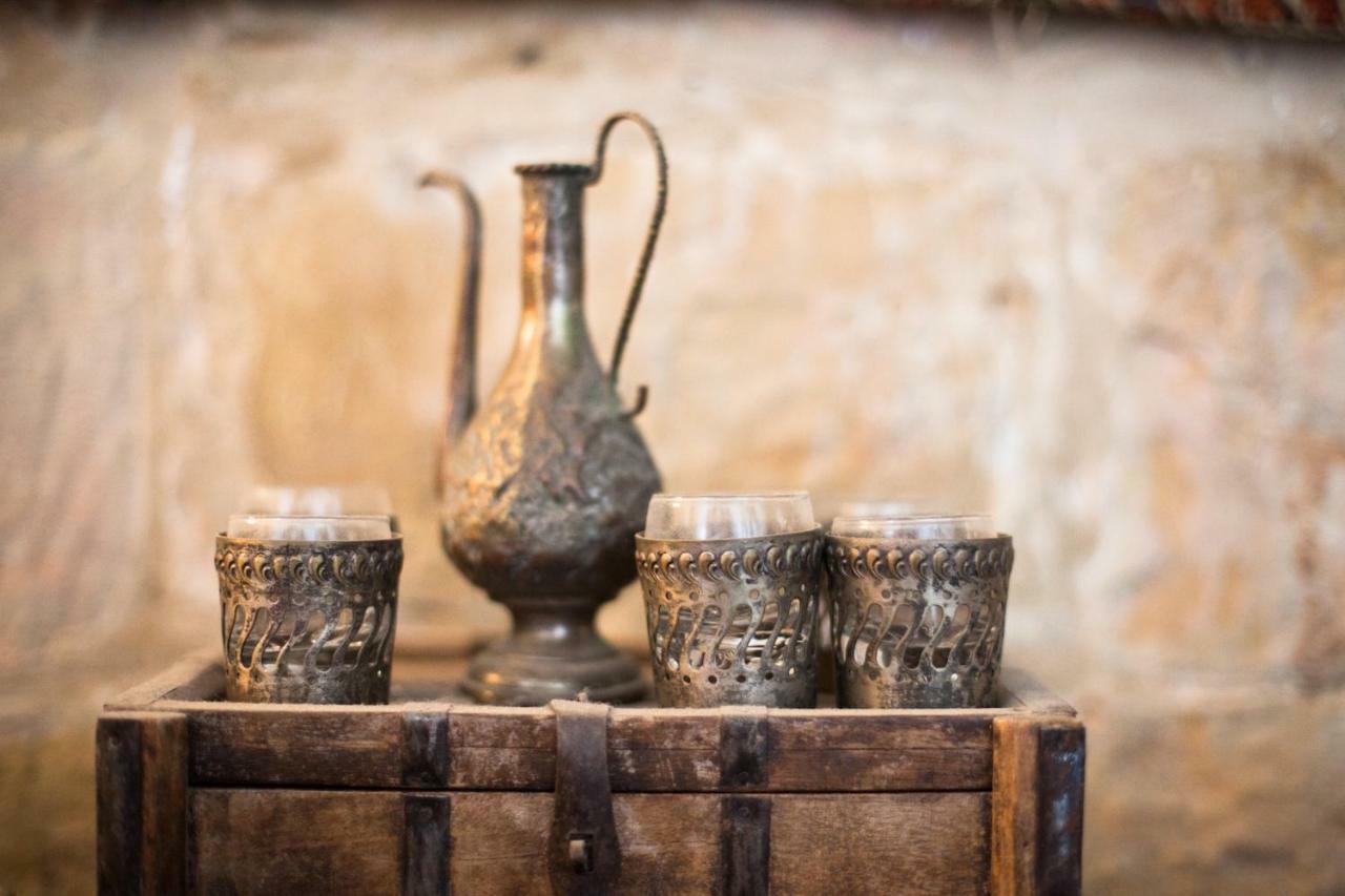 Mikes Khan Abu Ghaush 외부 사진